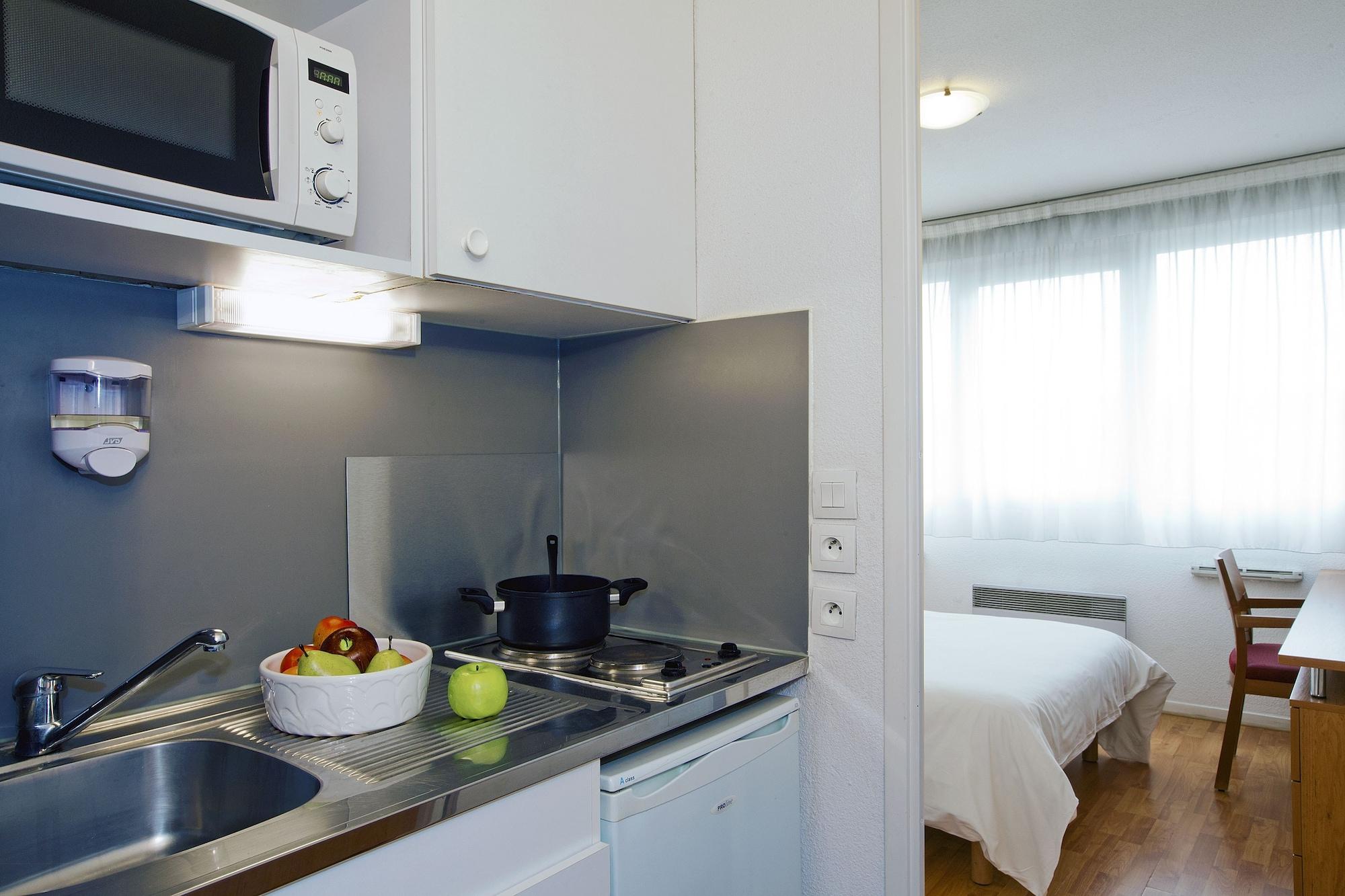 Séjours&affaires Saint-nicolas Appart hôtel Lyon