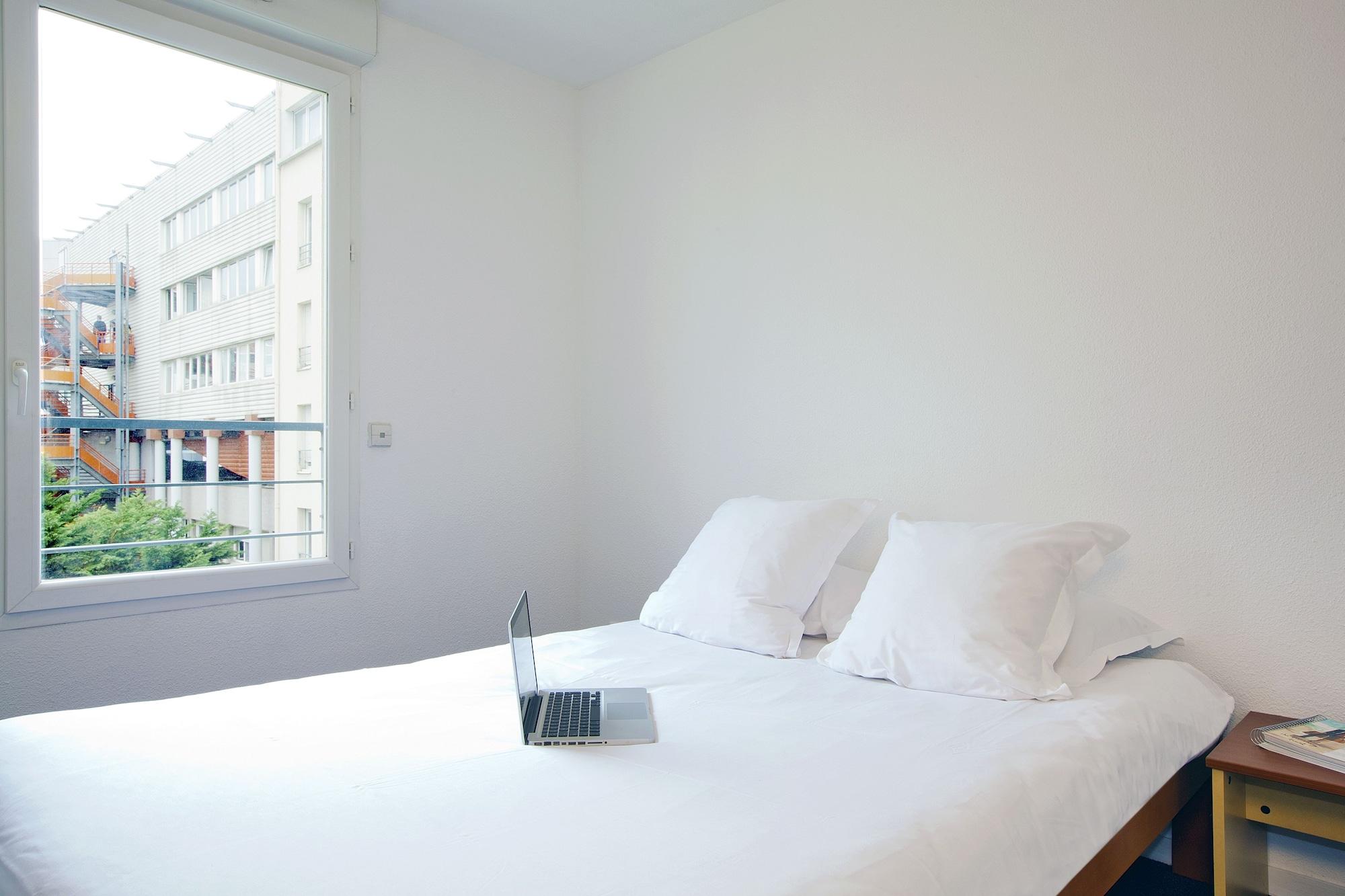 Séjours&affaires Saint-nicolas Appart hôtel Lyon